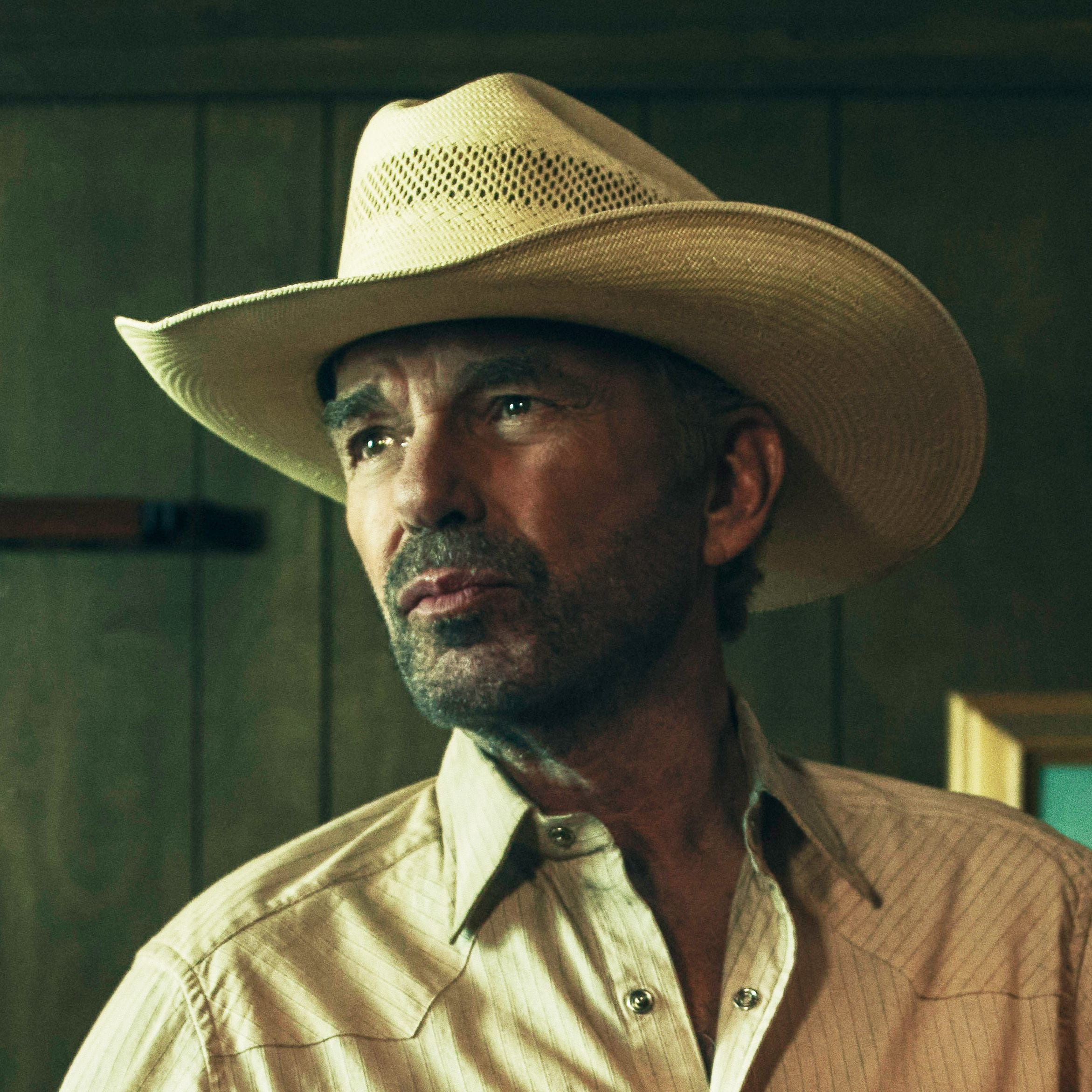 is billy bob thornton smoking real cigarettes in landman Billy Bob Thornton 'Landman' Interview: Getting His Own 'Yellowstone'