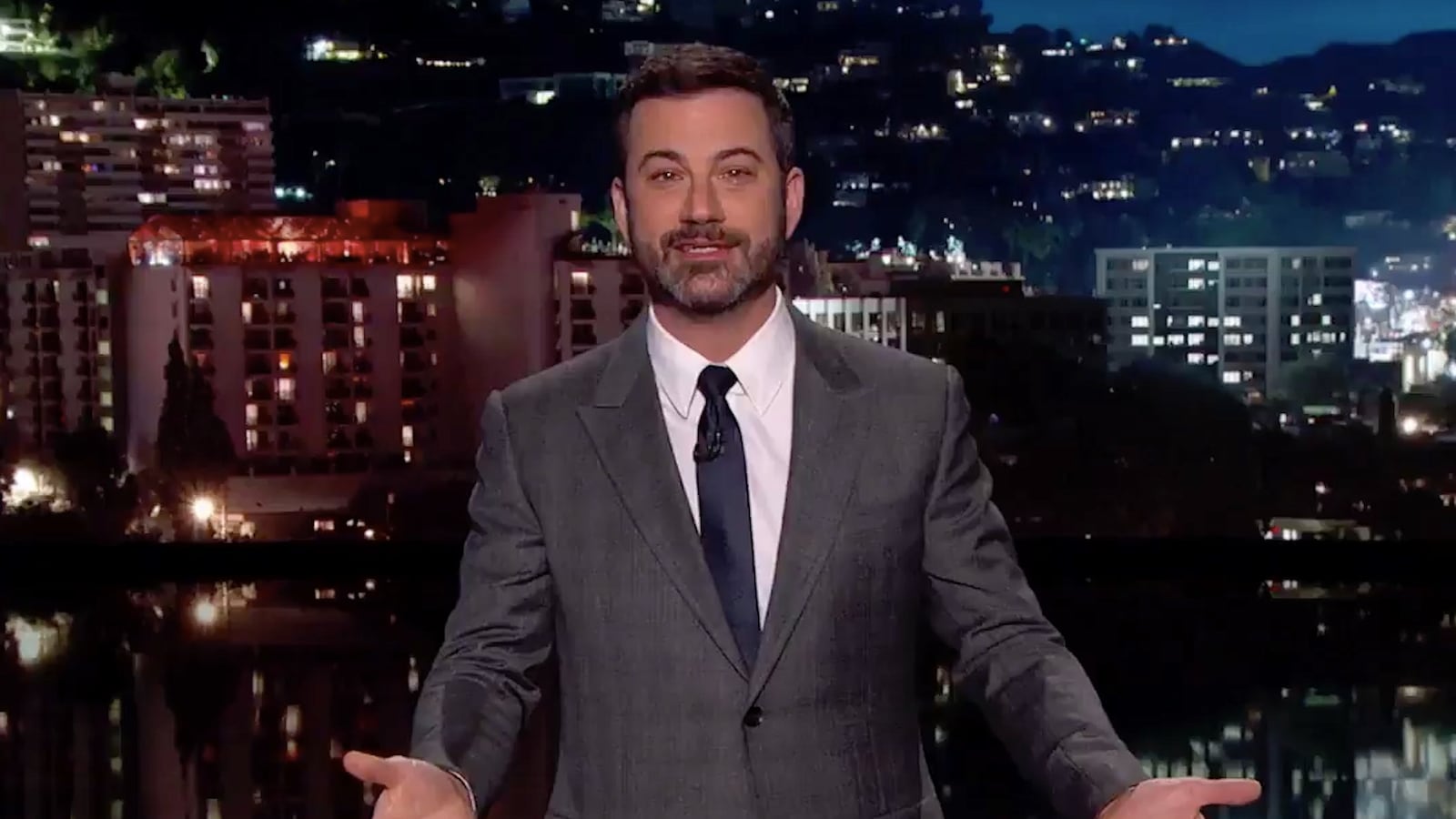 articles/2017/02/27/jimmy-kimmel-breaks-down-oscars-fiasco-clyde-threw-bonnie-under-the-bus/170227-wilstein-kimmel-oscars-tease_dt698q