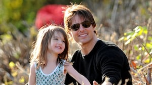 CAMBRIDGE, MA - OCTOBER 10: Suri Cruise and Tom Cruise visit Charles River Basin on October 10, 2009 in Cambridge, Massachusetts. (Photo by James Devaney/WireImage)