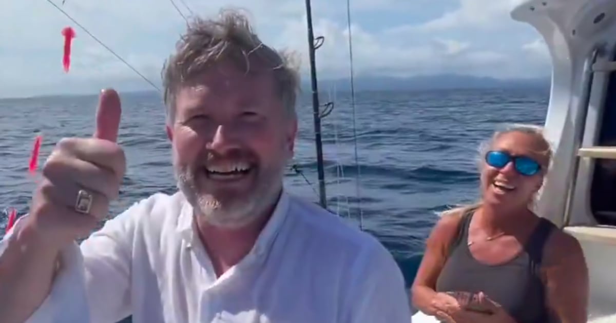 MAGA Rebels Troll Trump With ‘America First’ Vacation Post