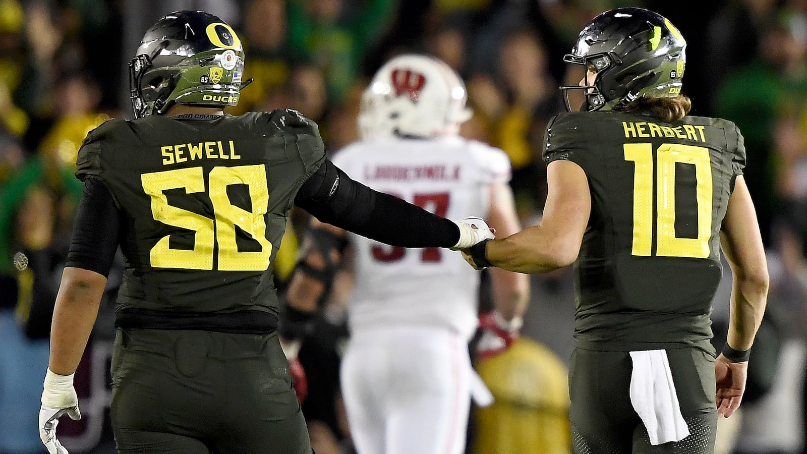 GettyImages-1197031826_dxcyy8