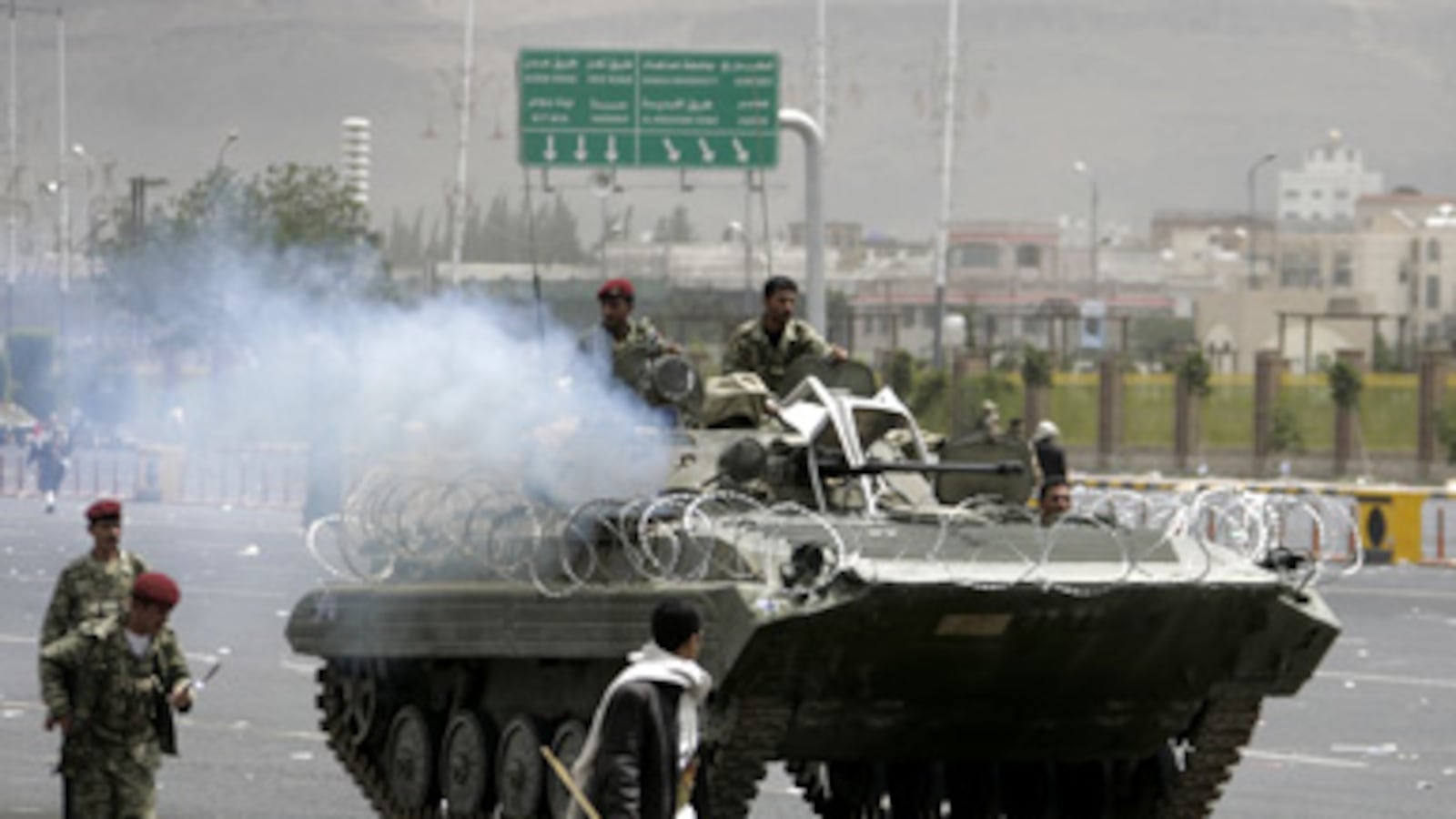 cheats/2011/05/23/violence-surges-in-yemen/yemen-protests-6_ta1ik3