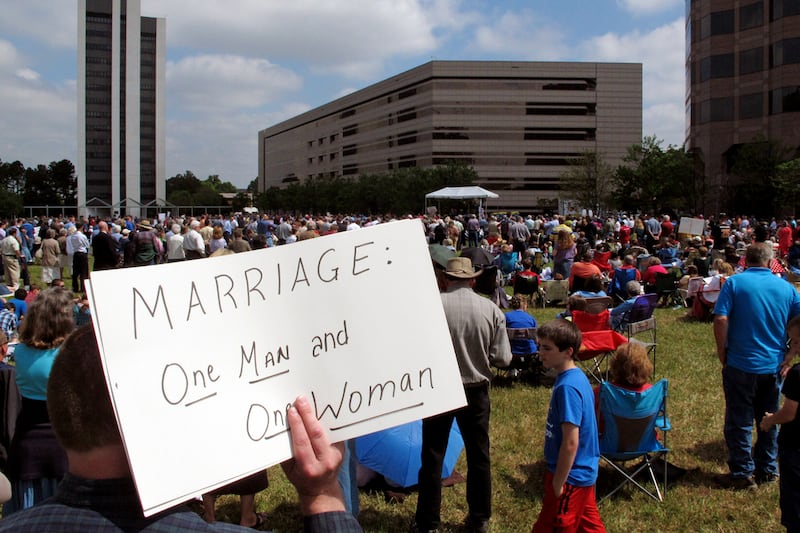 articles/2012/05/17/obama-knows-better-on-question-of-states-rights-over-same-sex-marriage/states-gay-marriage-neal_xfxgfm