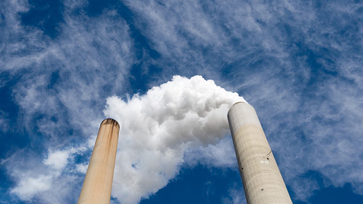 cheats/2011/12/12/canada-pulls-out-of-kyoto-protocol/world-records-carbon-dioxide_bhklkj