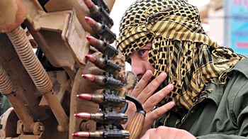 cheats/2011/03/24/gaddafi-retreats-from-misurata/libya-rebel-army_bzf0rx