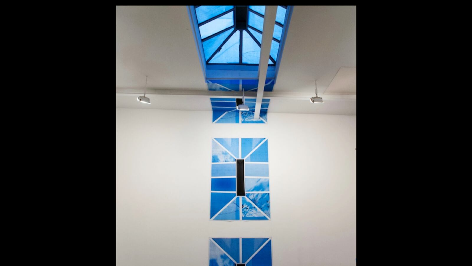 articles/2013/02/08/diana-cooper-at-postmasters-is-the-daily-pic-by-blake-gopnik/cooper-daily-pic_bwzief