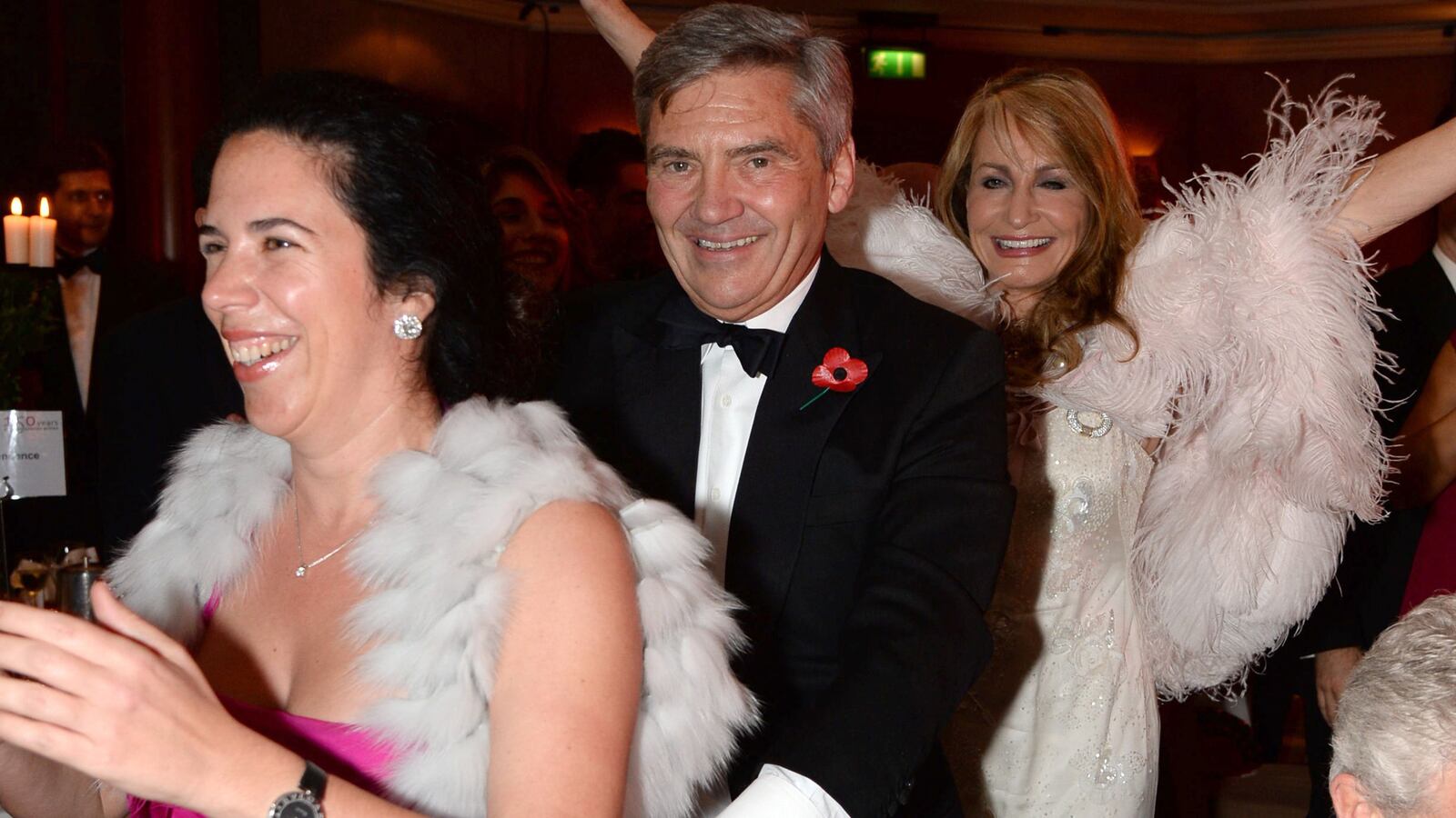 articles/2013/11/08/kate-s-dad-dances-the-conga/131108-middleton-conga-sykes_qs1z9b