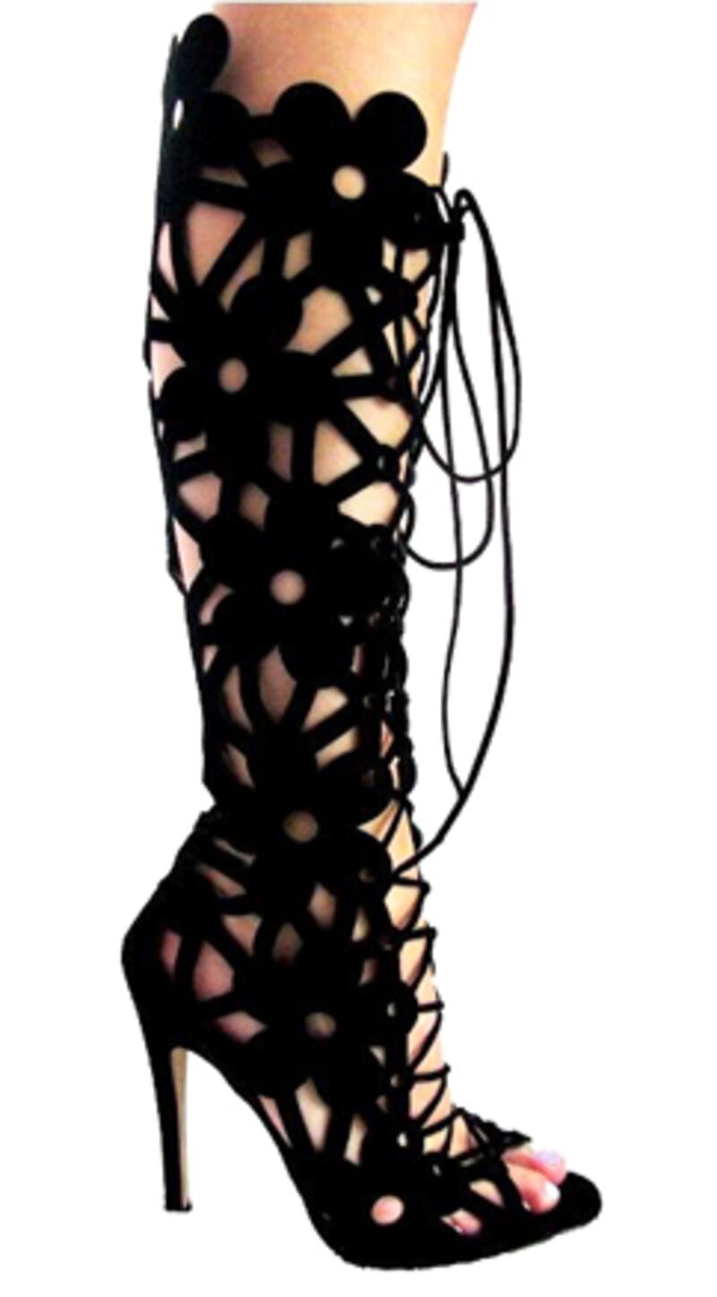 galleries/2010/10/08/killer-heels/high-heels---manolo-kahika_j7irnl