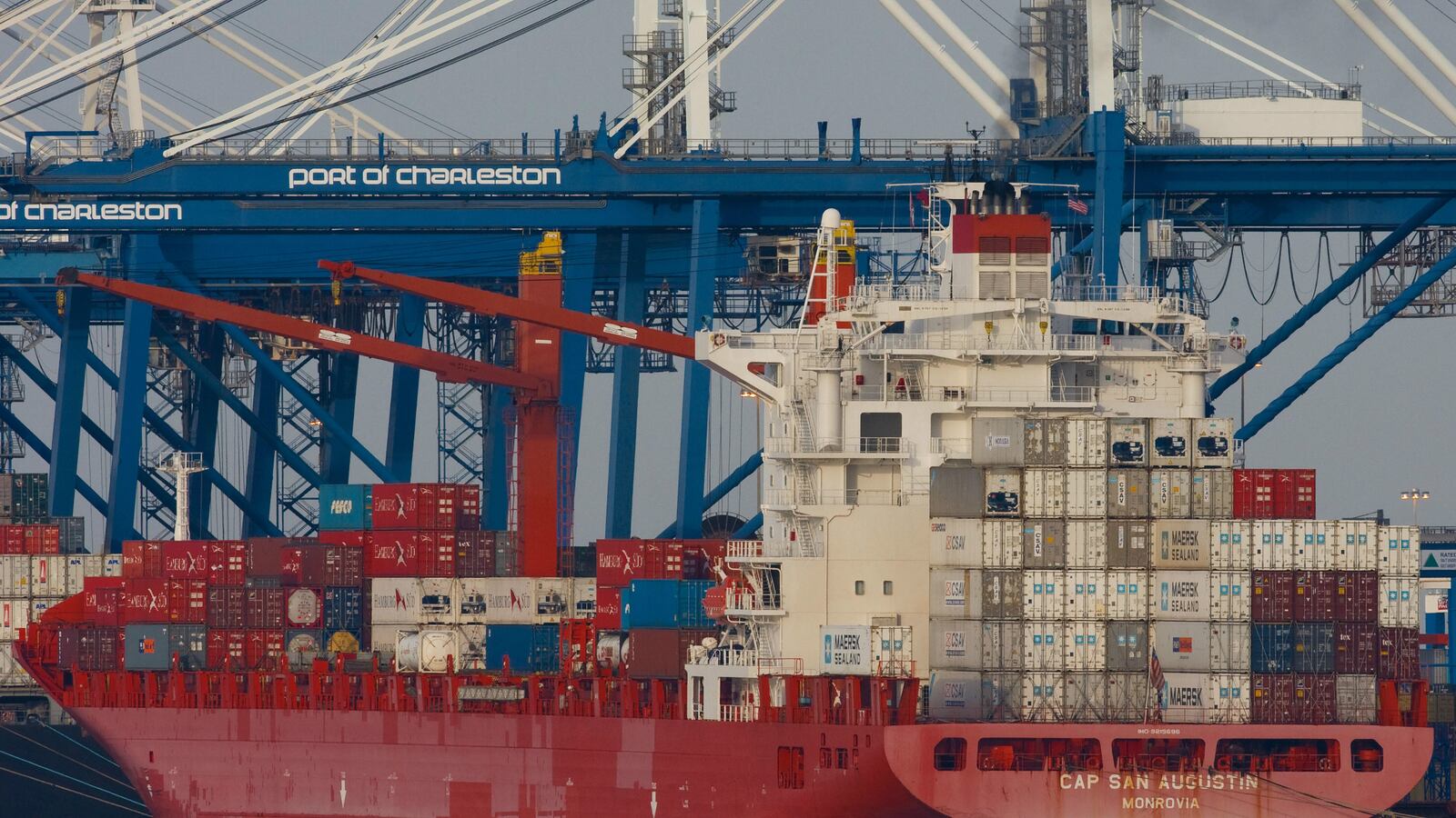 port-of-charleston-south-carolina_akadjt