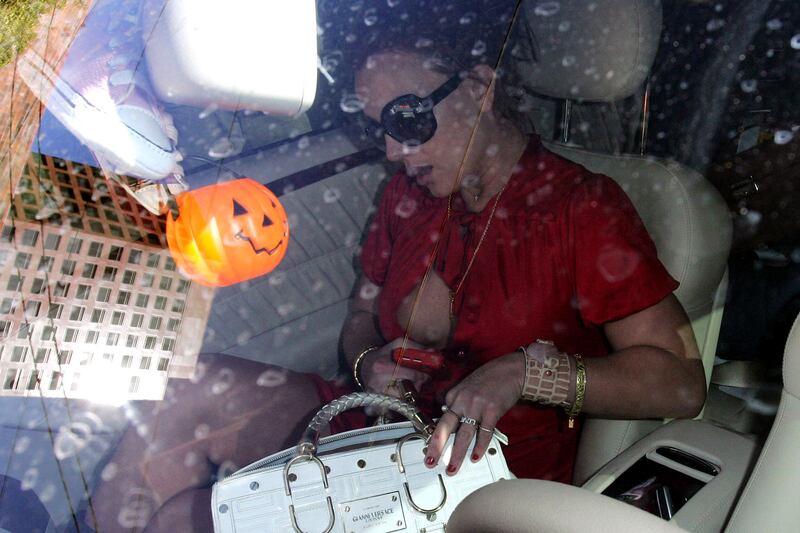 galleries/2014/02/27/paparazzi-photographers-stars-and-artists-at-the-centre-pompidou-photos/paparazzi-gal-eyewitness_britney_spears_hvr1iu