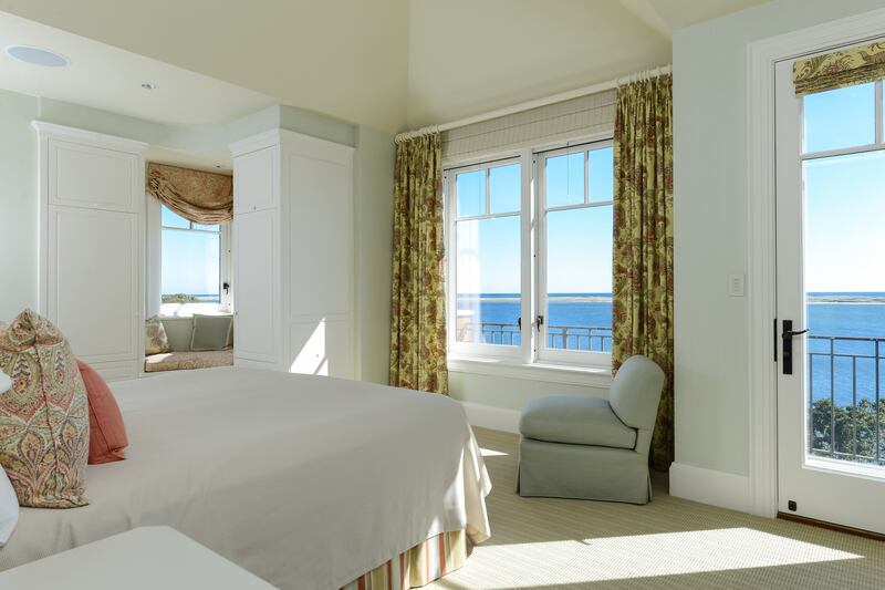 galleries/2014/09/06/omg-i-want-this-house-chatham-ma-photos/140903-omg-7_uzepil