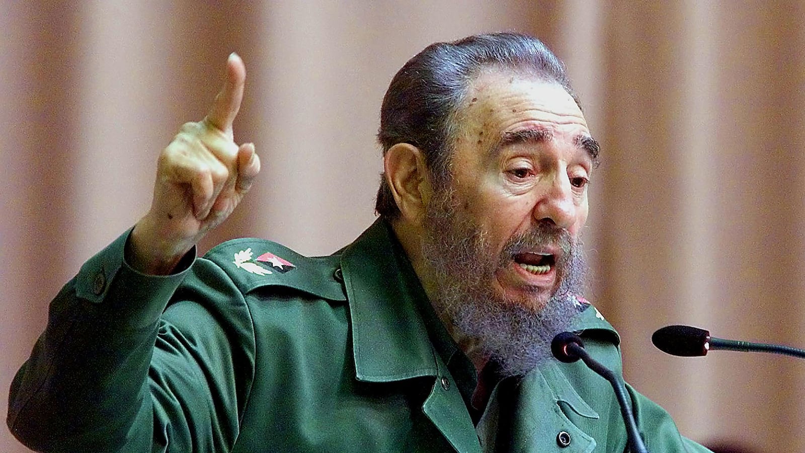 articles/2016/11/26/fidel-castro-without-tears/161126-avlon-castro-obit-tease_bg0gcw