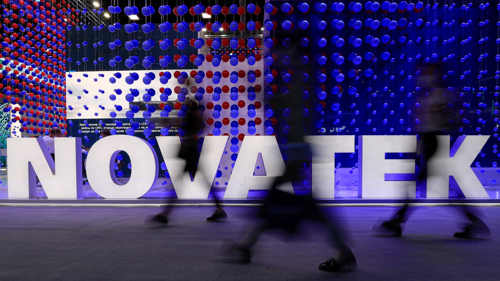 2021-06-02T135618Z_159388319_RC2BSN9LJBAL_RTRMADP_3_RUSSIA-LNG-NOVATEK_pgou2a