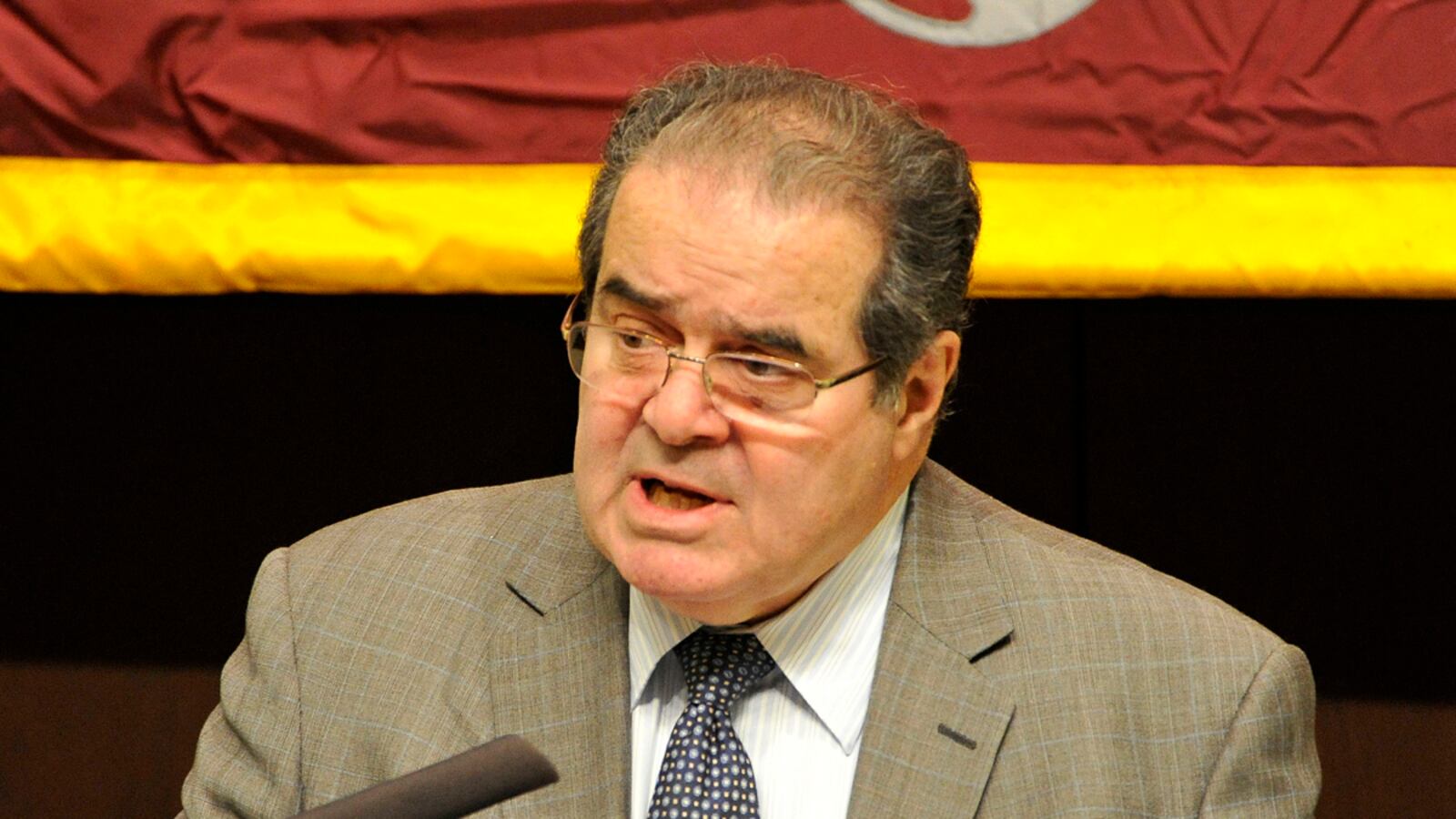 cheats/2012/07/18/scalia-get-over-it/scalia-arizona-tomasky_vng4cf