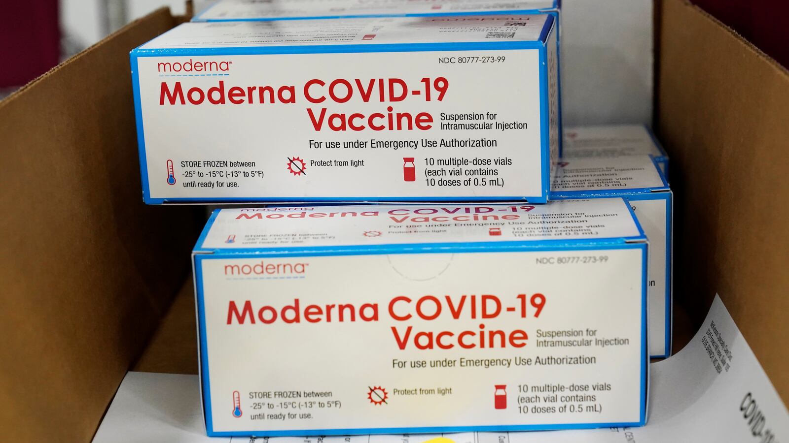 2020-12-20T135704Z_1195691271_RC21RK9MMCJI_RTRMADP_3_HEALTH-CORONAVIRUS-USA-VACCINE_jiqmo7