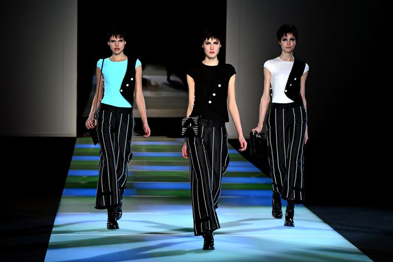 galleries/2014/02/20/the-best-of-milan-fashion-week-fall-winter-2014-photos/140221-milan-fashion-week-armani-tease_tms8gc