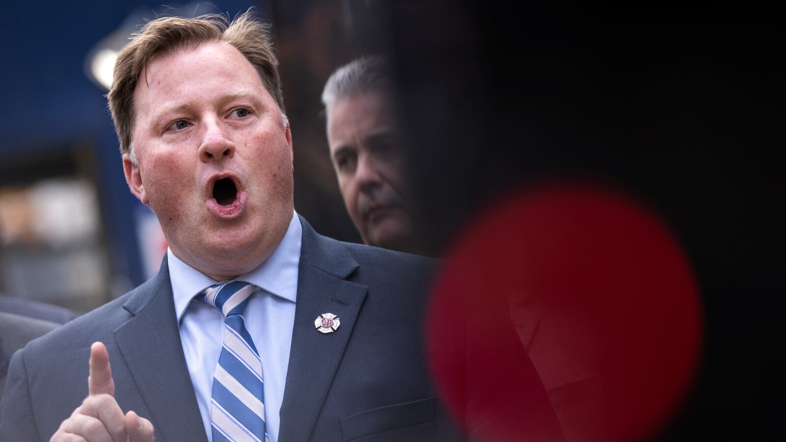 2021-10-27T211717Z_1910465218_RC2KIQ96M0EC_RTRMADP_3_HEALTH-CORONAVIRUS-NEW-YORK_twfzth