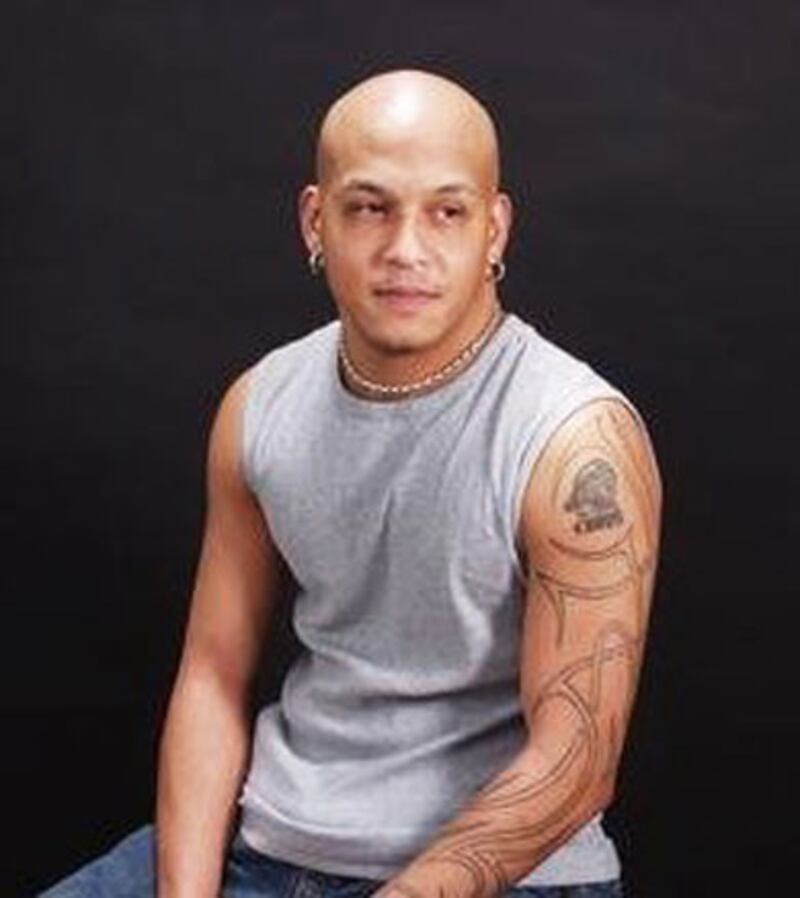 galleries/2010/08/26/hot-exterminators/hot-exterminators---joshua_oxbgwm