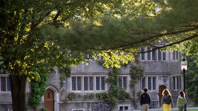 articles/2011/03/21/why-princetons-women-take-second-place-on-campus/thomas-princeton---female-students_168046_cait6v