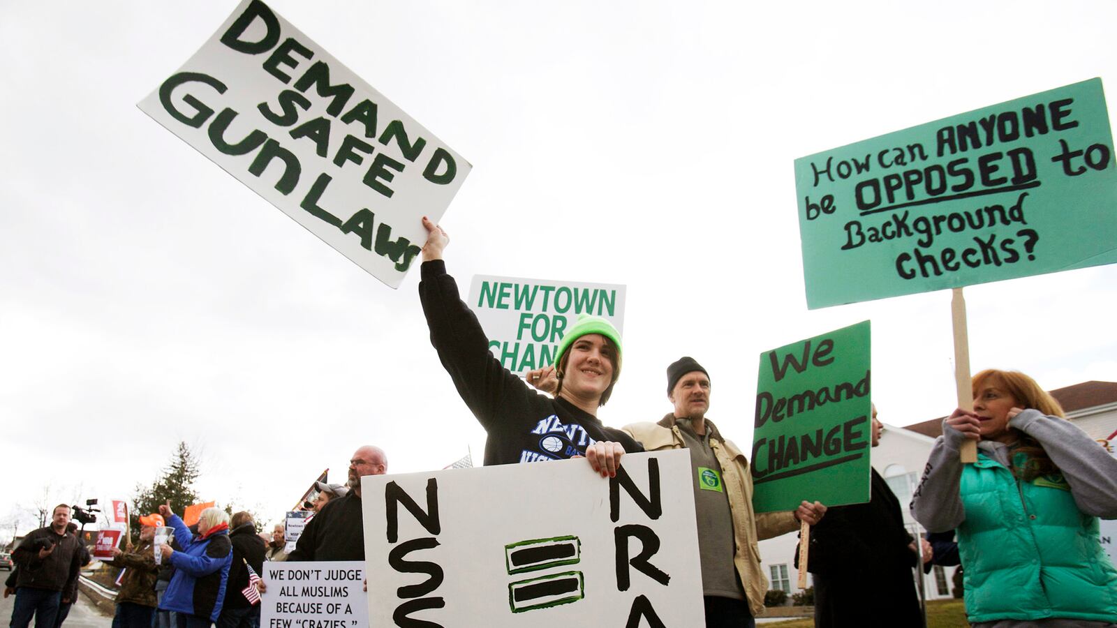 articles/2014/06/08/it-s-time-to-think-big-or-shut-up-on-gun-control/140607-obeidallah-guns-kill-people-tease_zikg2g