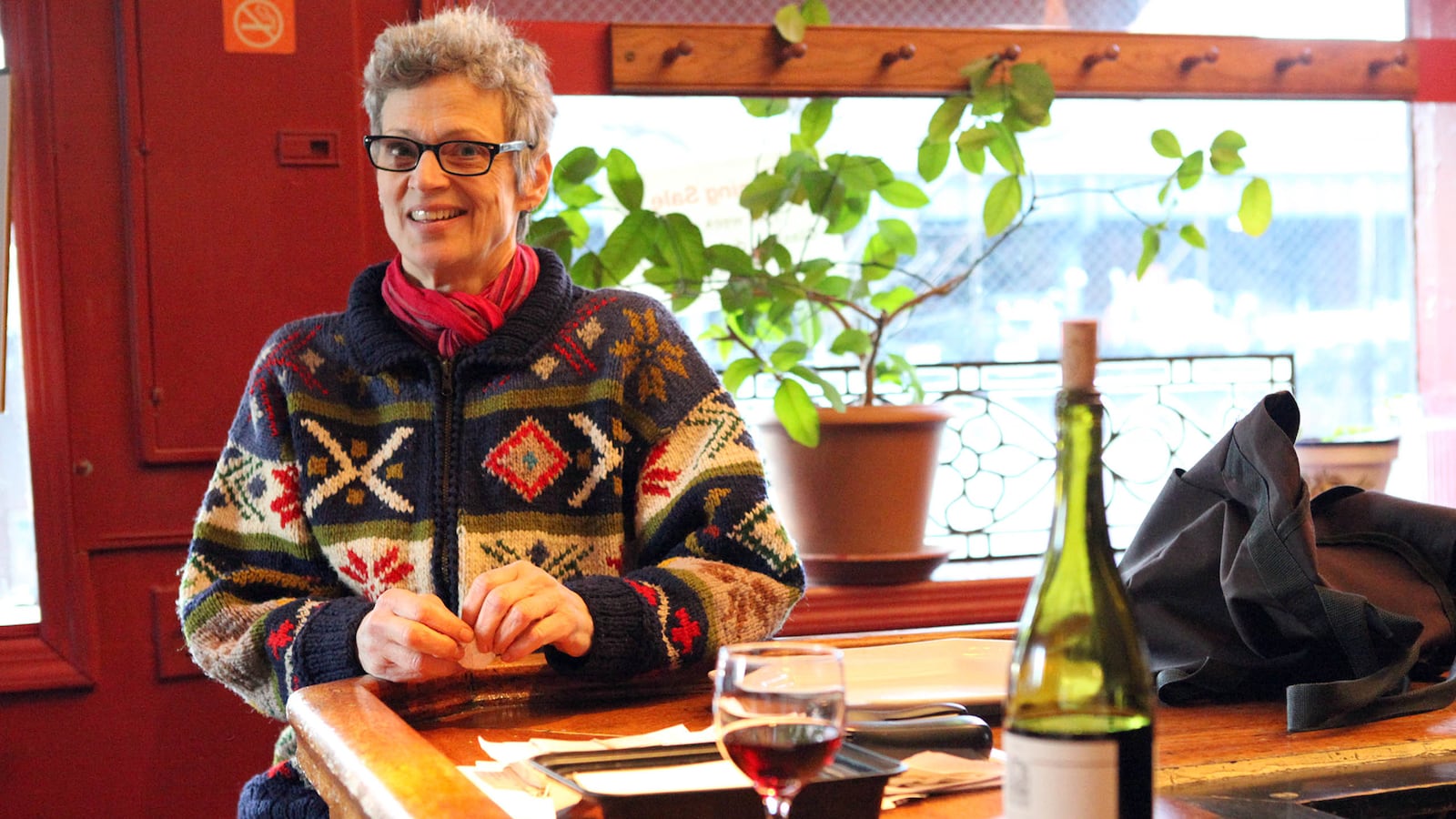 articles/2016/02/06/la-lunchonette-s-sad-sold-out-farewell/160205-goldstein-La-Luncheonette-1_ud6sog