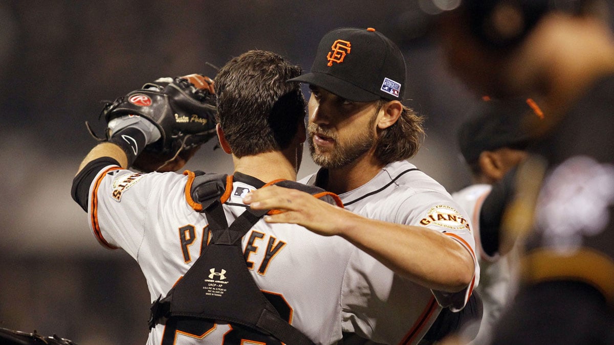 cheats/2014/10/02/giants-rock-pirates-in-wild-card-game/141002-sf-giants-cheat_ud9bri
