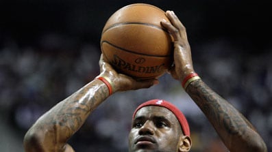 cheats/2009/07/07/lebrons-new-play/lebron-james_eawwfm