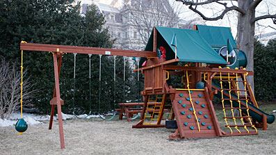 cheats/2009/03/05/obama-girls-get-swing-set/obama-swingset_q1zowq