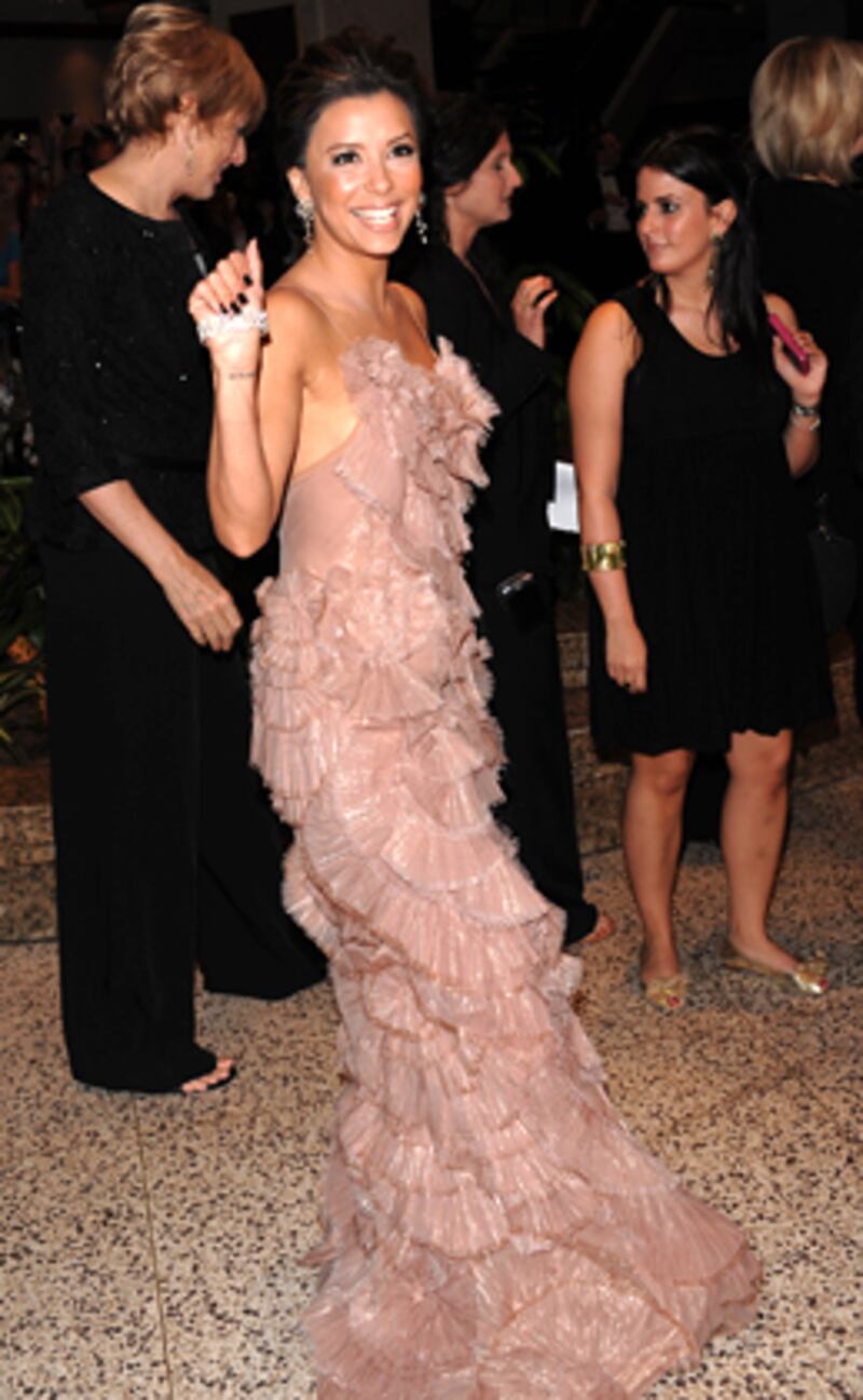 galleries/2009/05/10/white-house-correspondents-dinner/correspondence-dinner---eva-longoria_zuqmko
