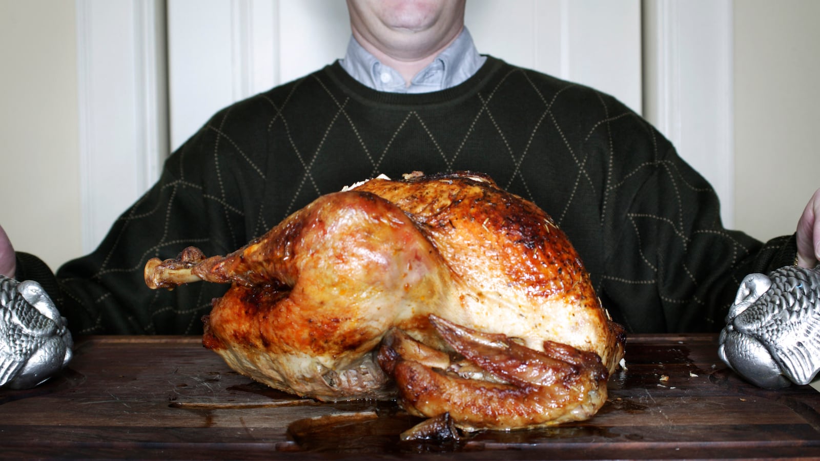 articles/2012/11/22/eat-turkey-all-you-want-it-s-not-going-to-put-you-to-sleep/thanksgiving-turkey-sleepy_wfnrod