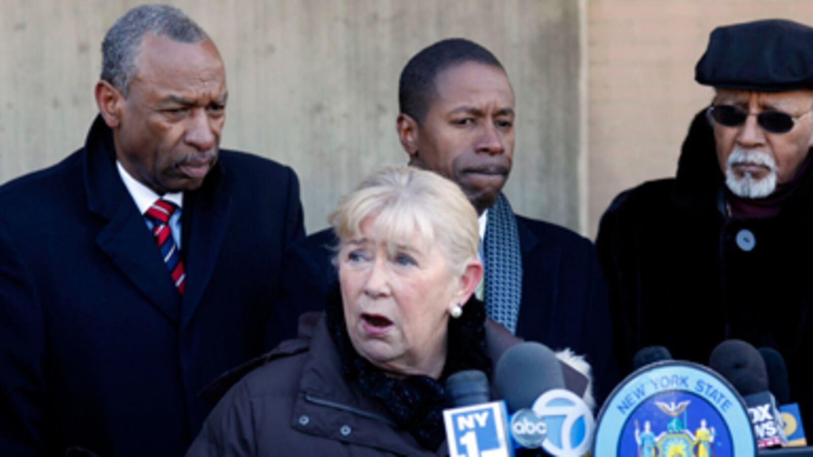 articles/2011/01/13/carolyn-mccarthy-on-her-proposed-ban-of-ammunition-clips/clift-mccarthy_152655_vp9rky