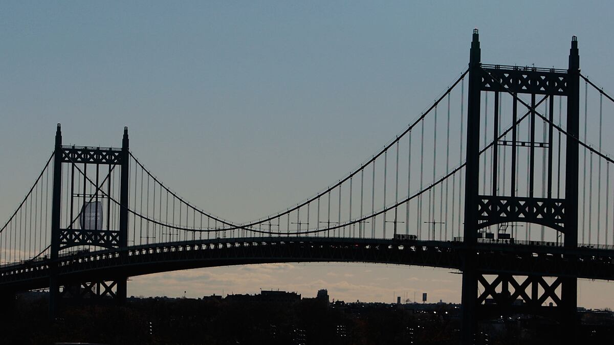 articles/2012/09/01/it-s-time-america-makes-good-again-on-its-belief-in-public-works-and-public-spirit/kevles-bridges-tease_claf3j