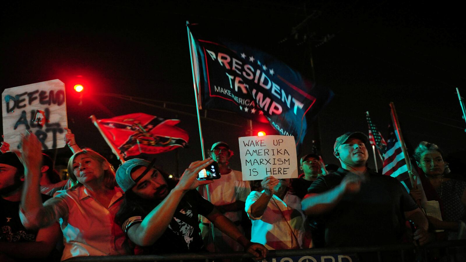 170518-new-orleans-confederate-statues-cheat_rdip1z