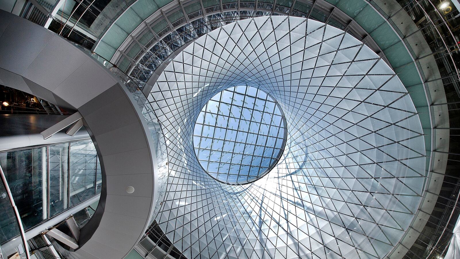 galleries/2014/11/30/tour-new-york-s-underground-art-museum/7-Carpenter2_bbccwl