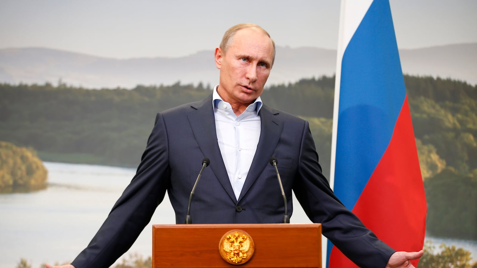 articles/2016/05/13/how-the-us-can-defeat-putin-s-shadow-war/160512-mcfate-putin-tease_qisujx