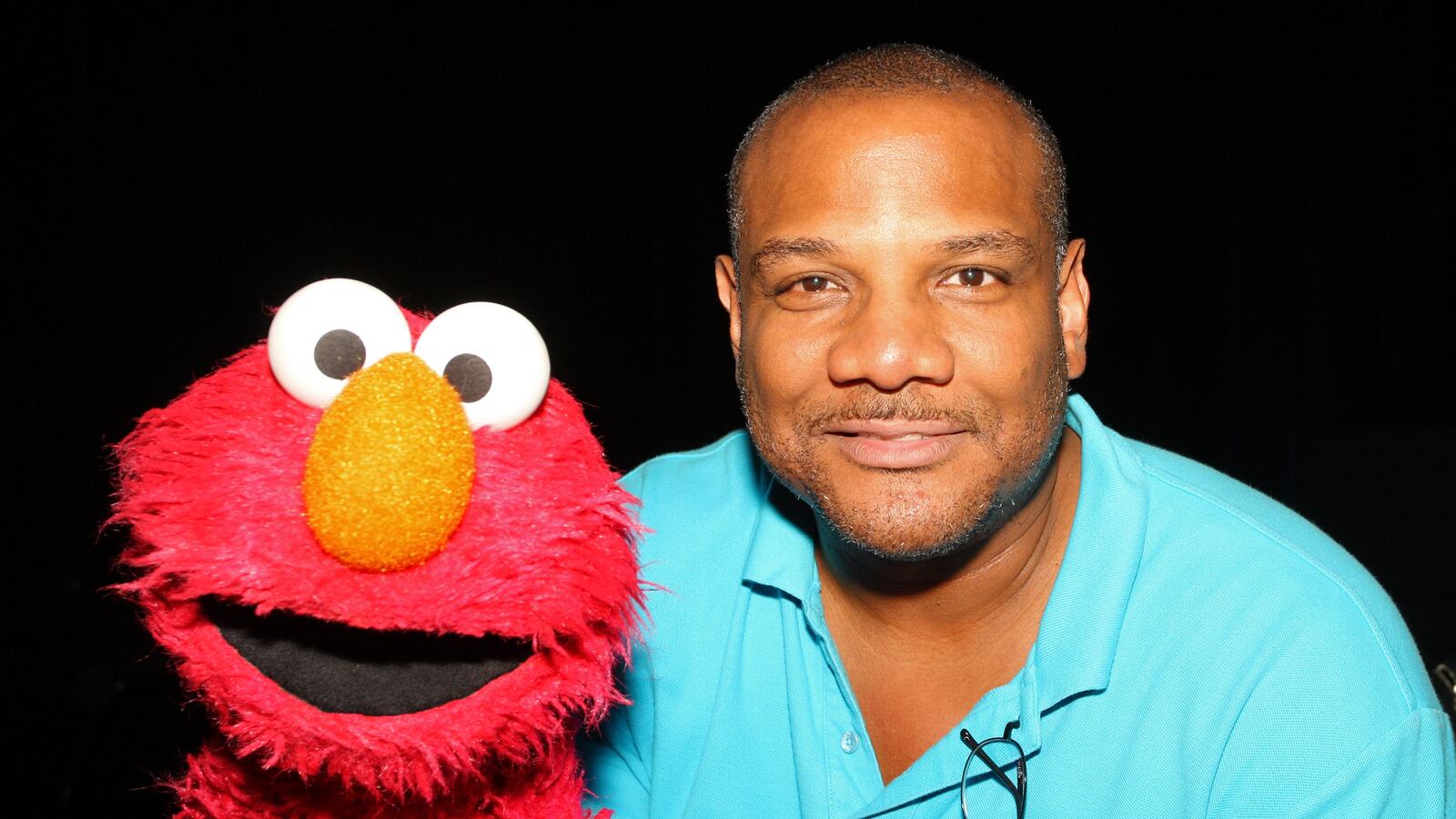 articles/2012/12/06/elmo-accuser-d-o-files-suit/kevin-clash-accuser-unknown-tease_lf95pl