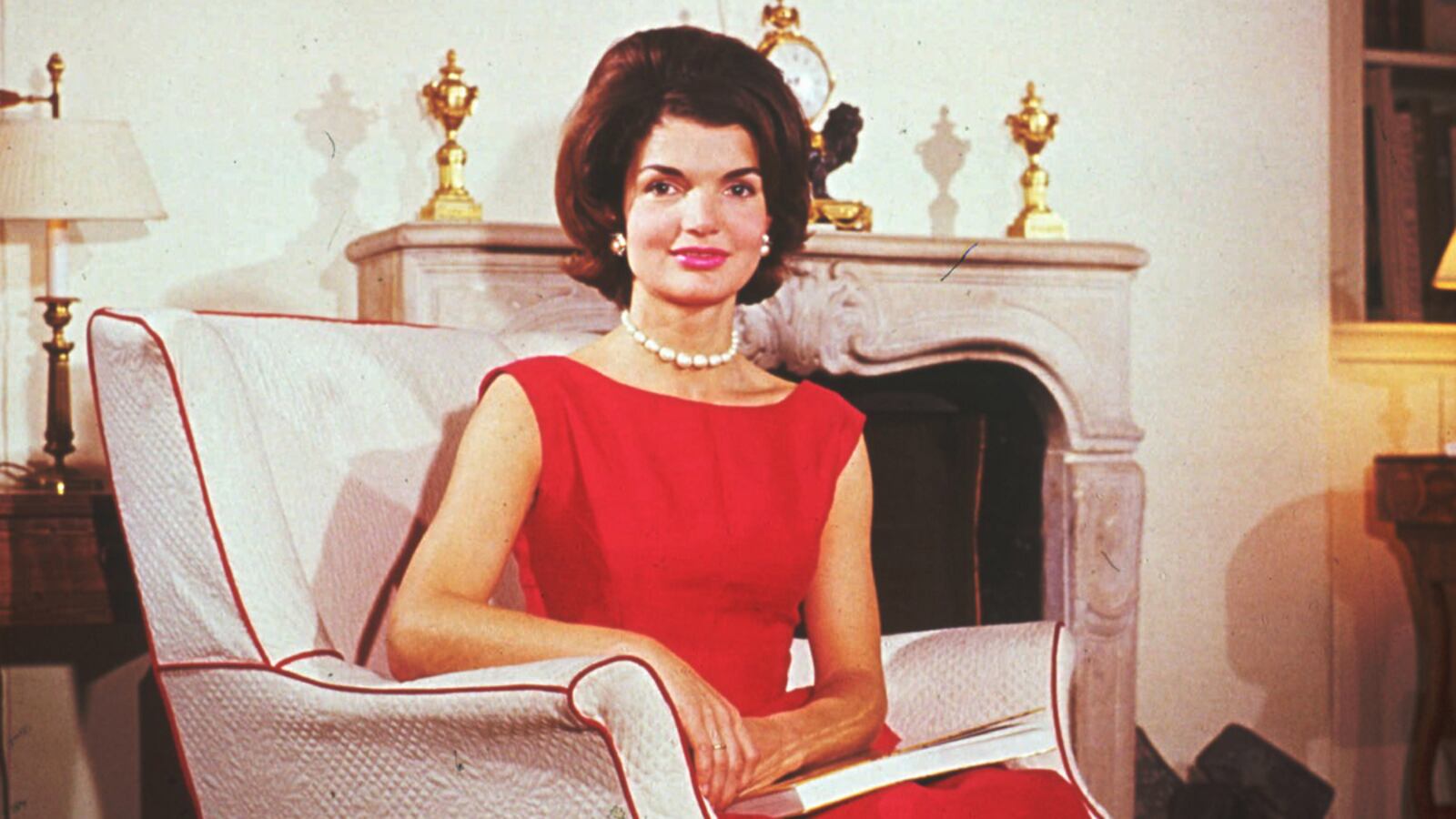 articles/2011/09/14/jacqueline-kennedy-special-8-most-fascinating-moments-watch-video/jackie-kennedy-video_ckjuap