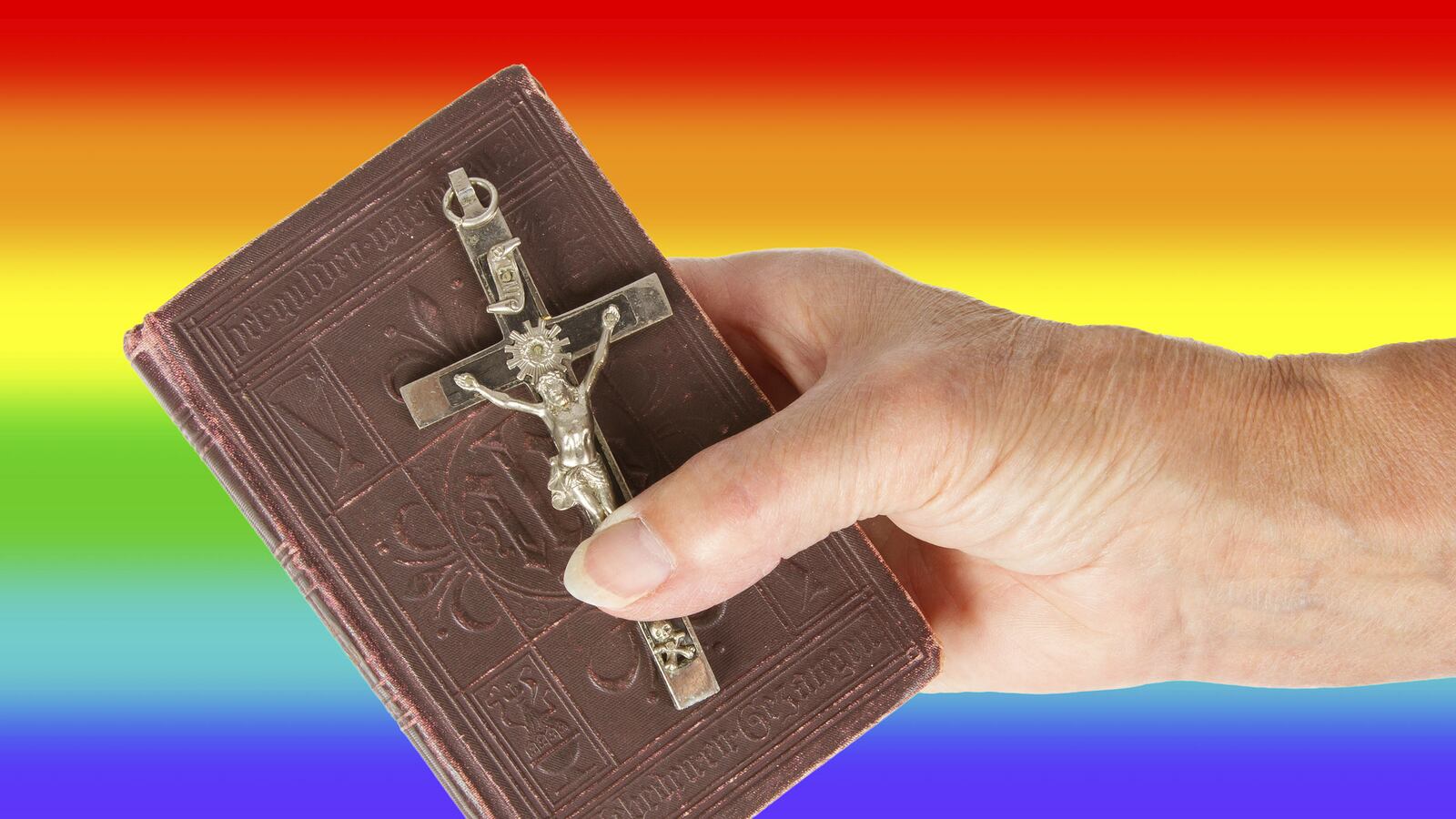 articles/2014/07/27/fringe-factor-gaystapo-claims-its-latest-victim/140726-nuzzi-fringe-tease_vz2trg