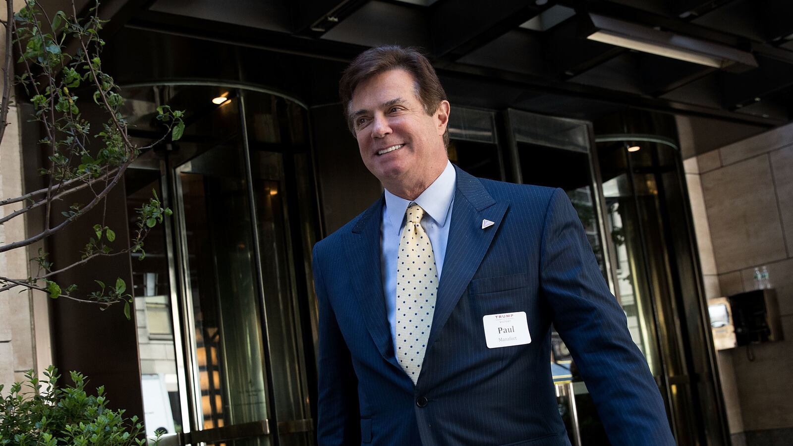 cheats/2017/04/12/manafort-firm-received-ukraine-ledger-payout/170412-paul-manafort_bsast9