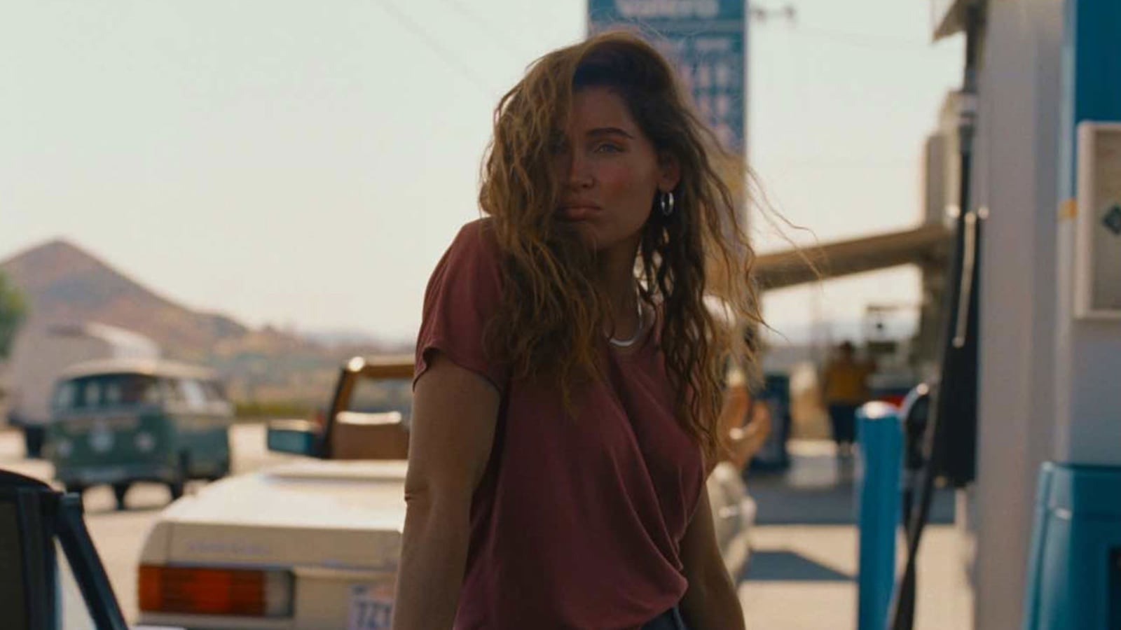 051123-monica-hero_ixcepf