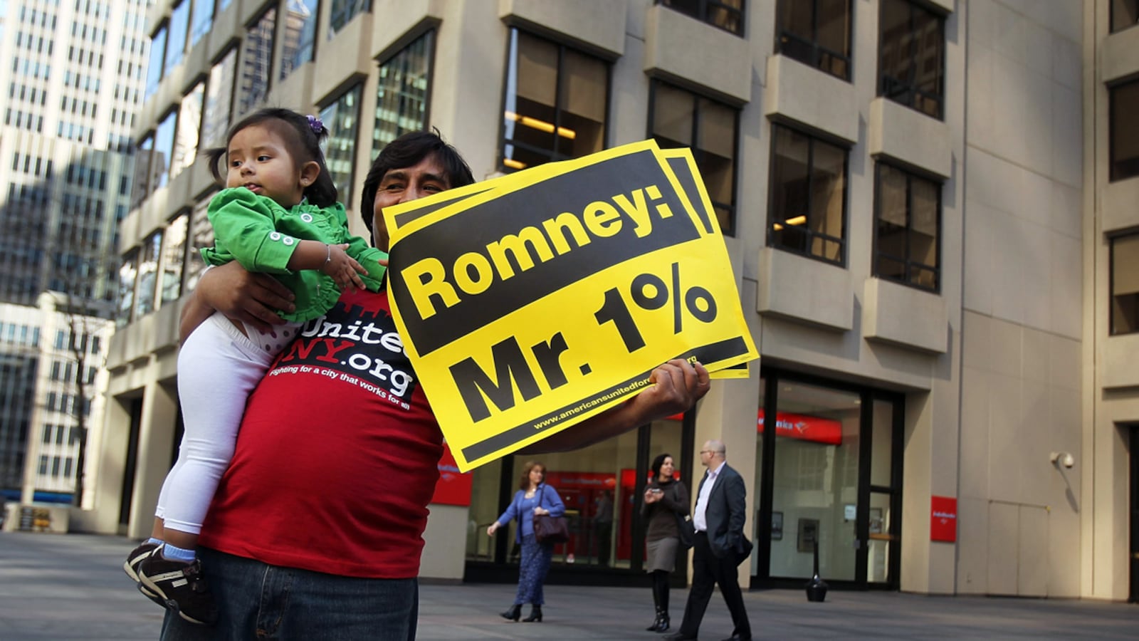 articles/2012/06/15/how-mitt-romney-s-success-with-wall-street-could-sink-him/mitt-romney-wall-st-funding-latimer_xsngpf
