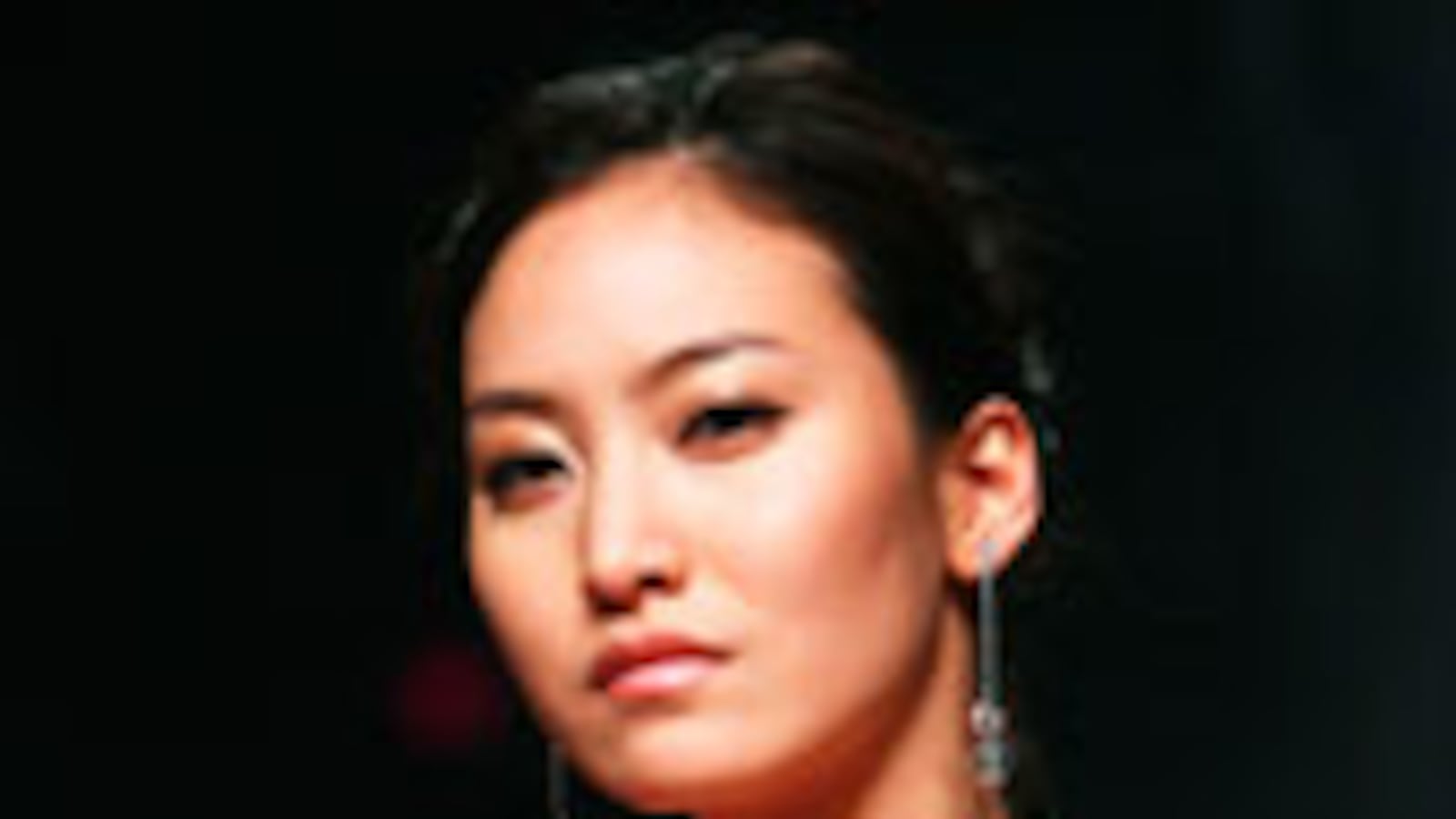 articles/2009/11/23/inside-a-supermodel-suicide/davis-daul-kim_64887_soy2gi