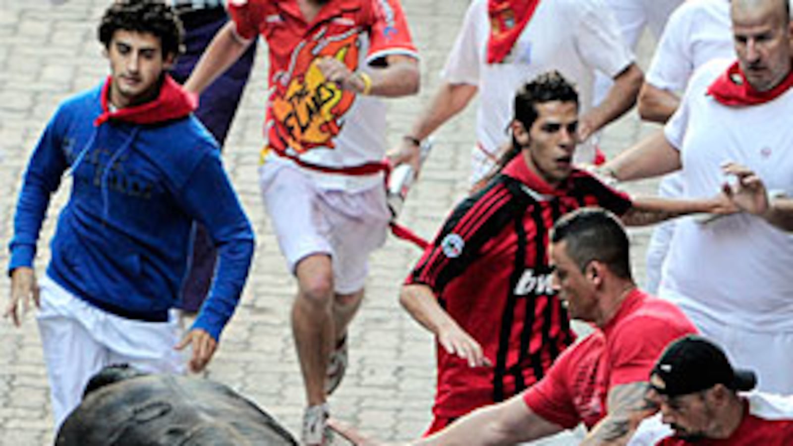 cheats/2009/07/10/death-at-running-of-the-bulls/running-of-the-bulls_ujcccd