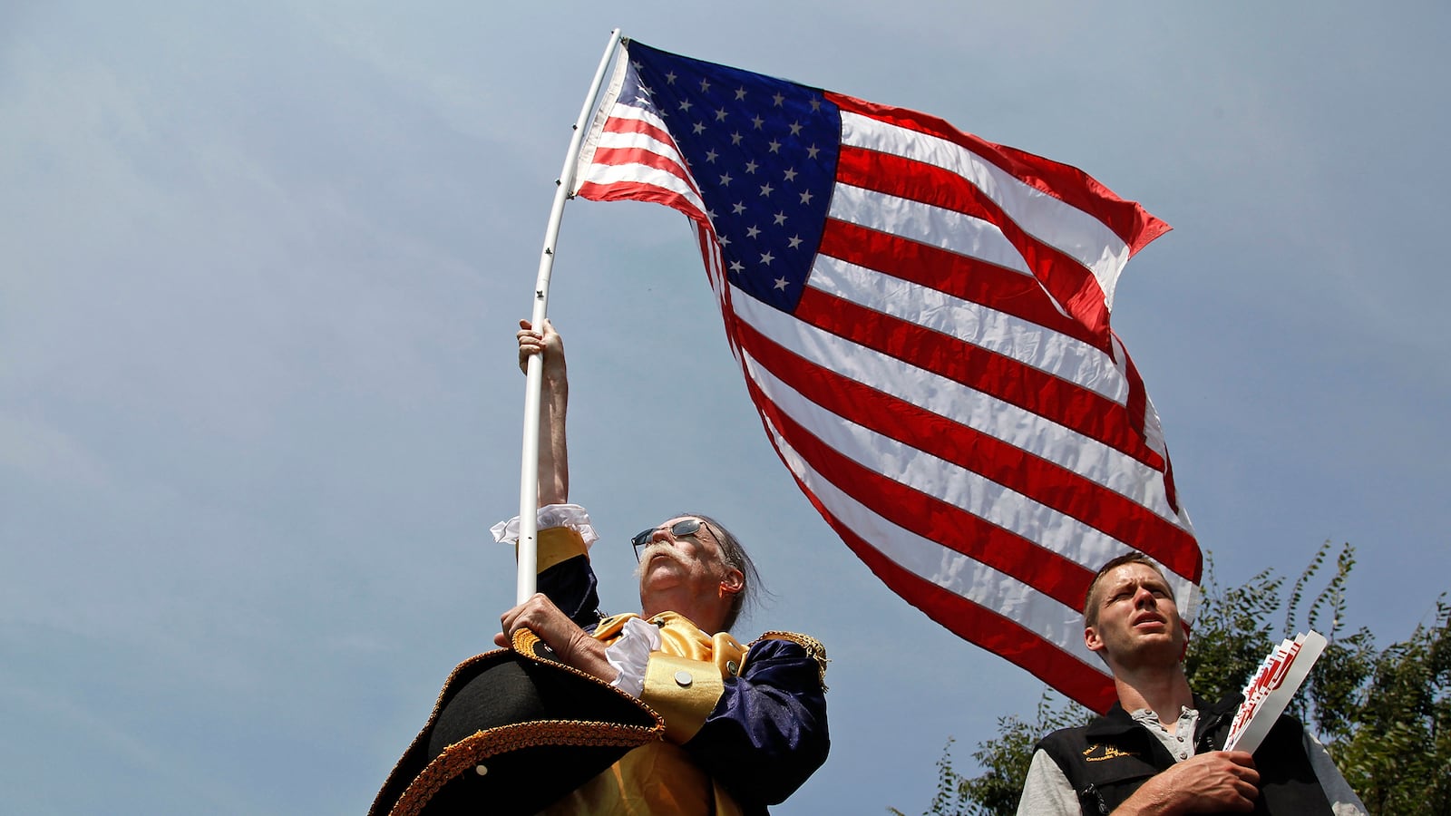 articles/2014/04/08/tea-party-to-jeb-bush-don-t-tread-on-us/140407-freedlander-tea-party_wwblxo