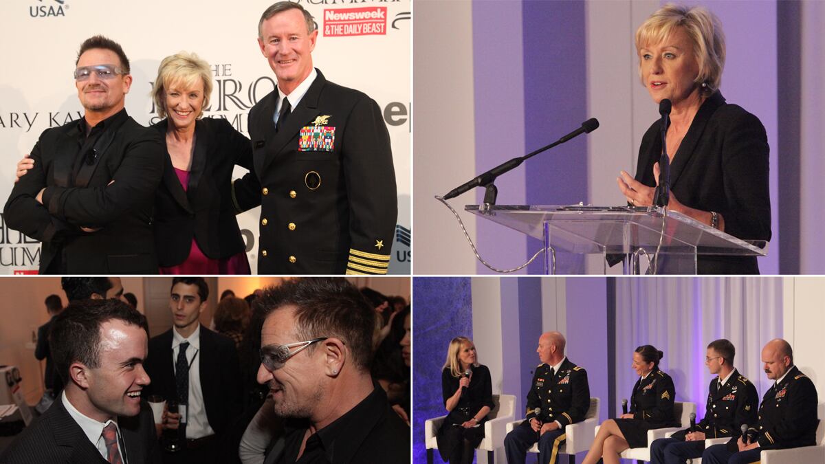 galleries/2012/11/15/william-mcraven-bono-more-from-the-hero-summit-photos/hero-summit-gal-dinner-tease_or5coz