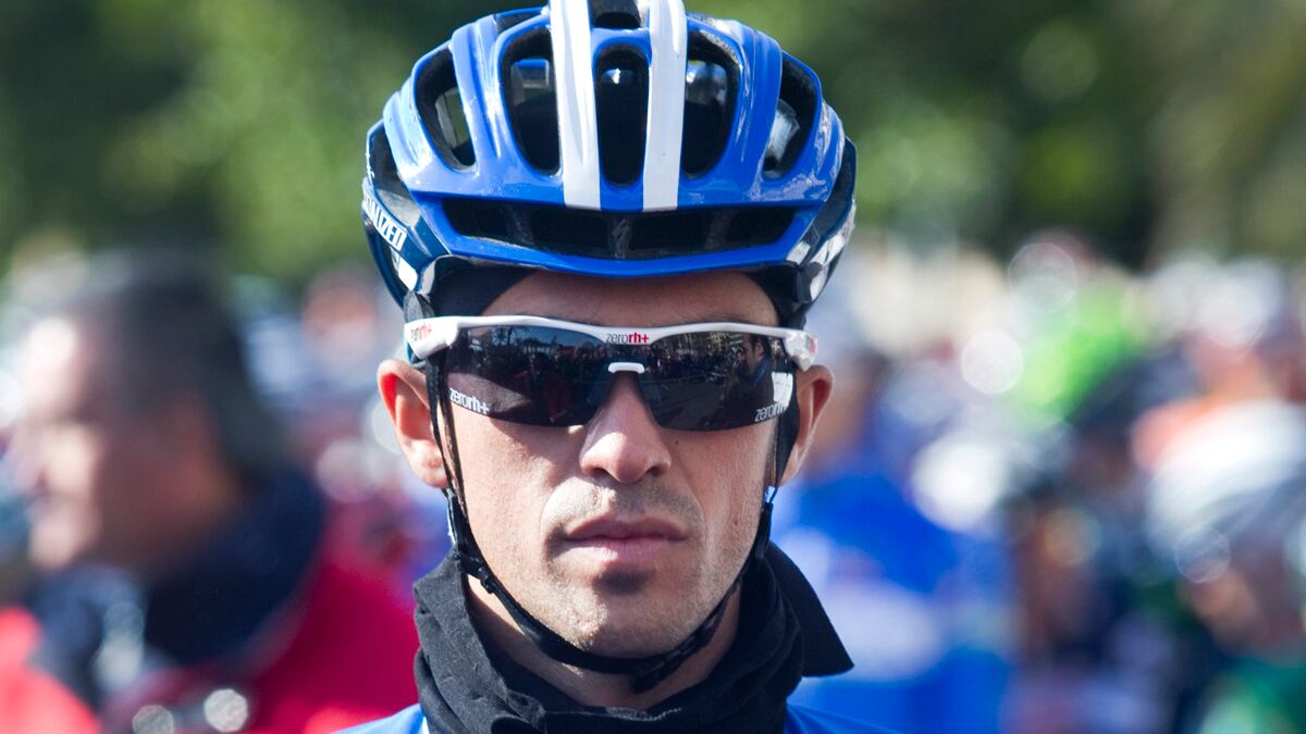 cheats/2012/02/06/contador-stripped-of-tour-title/alberto-contador-stripped-title-cs_wqmztl