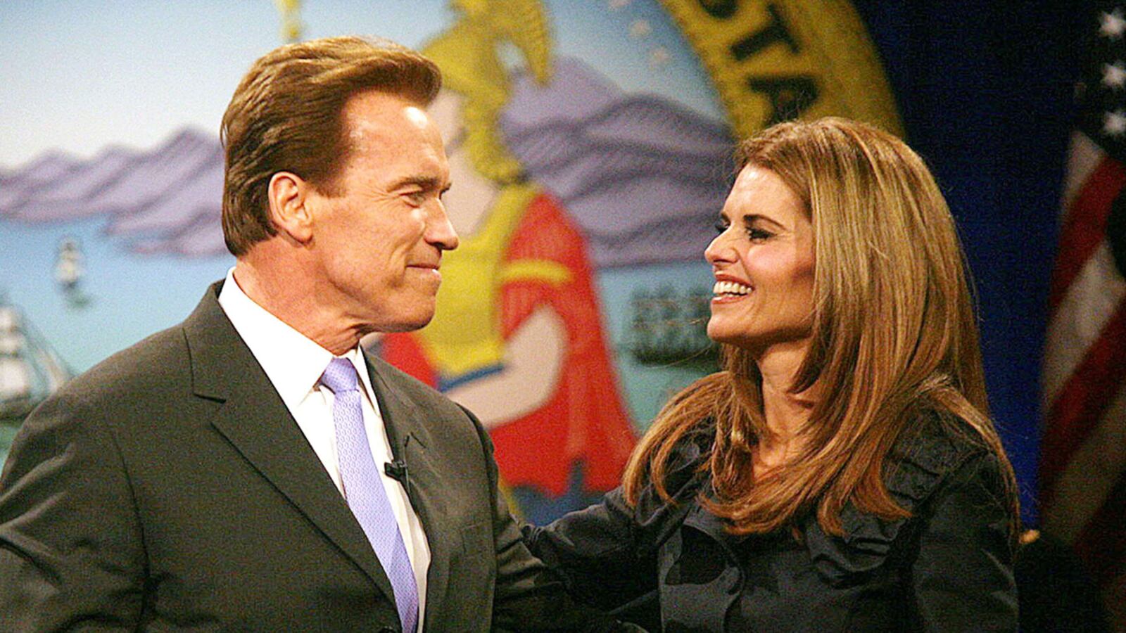 galleries/2010/11/24/relive-the-biggest-holiday-weekend-scandals/shriver-schwarzenegger-divorce_yinbyt