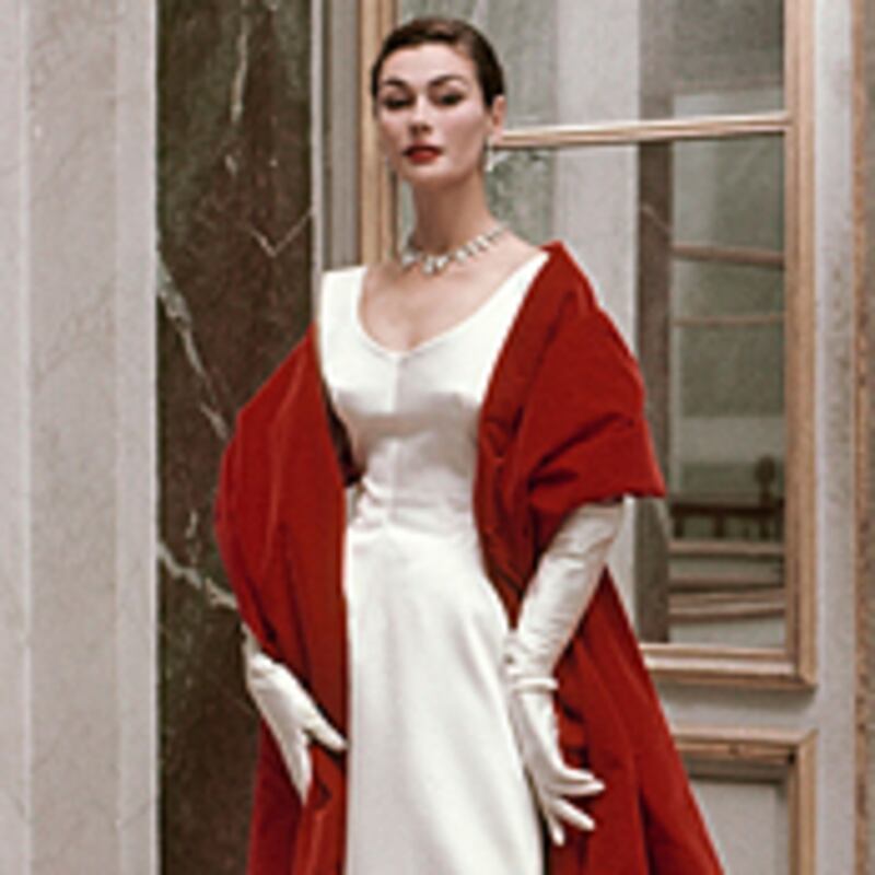 articles/2010/12/09/fashion-flash-picks-for-a-stylish-holiday-season/fashion-flash---1207---balenciaga_vlplpu
