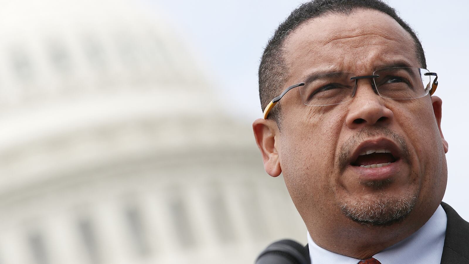 190417-brodey-ellison-tease_s8tlgw