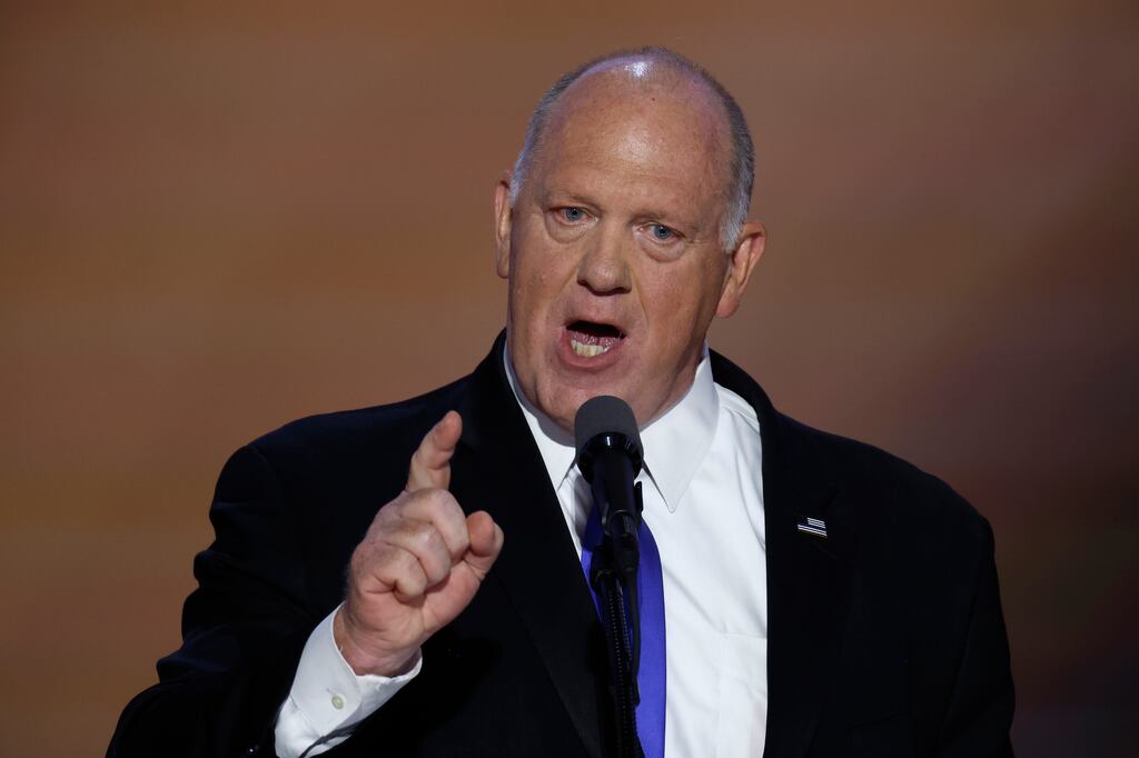 kristi-noem-orders-lie-detector-tests-to-snuff-out-dhs-leaks-the